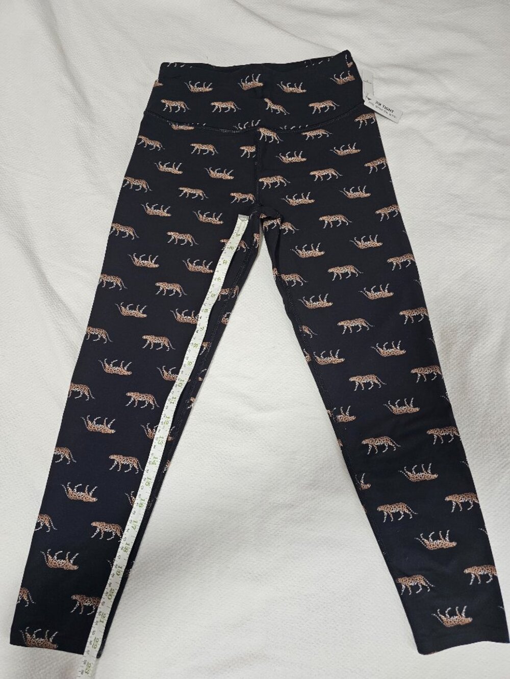 Victoria Secret Sport Womens  Leggings Black with Cheetah print - Picture 5 of 8